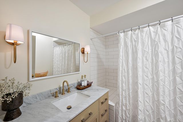 16921 Coral Drive, Macomb Twp, MI 48042