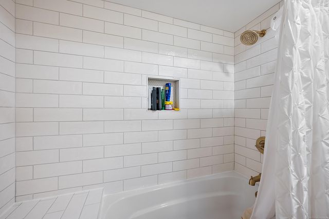 16921 Coral Drive, Macomb Twp, MI 48042