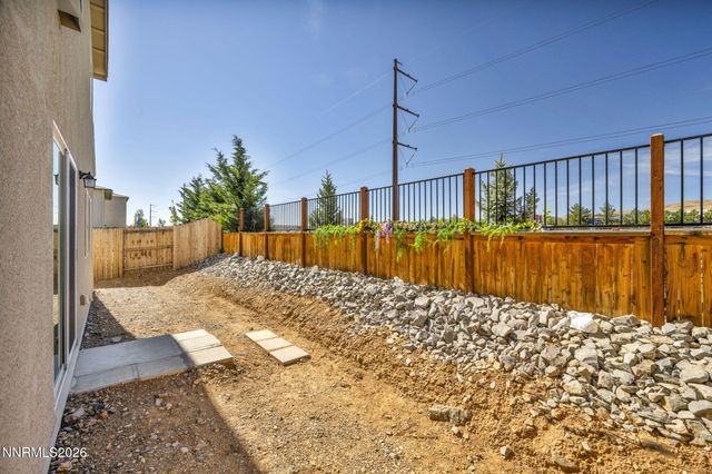 8918 Wolf Moon Drive, Reno, NV 89506