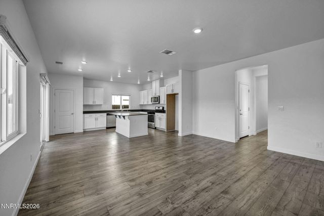8918 Wolf Moon Drive, Reno, NV 89506