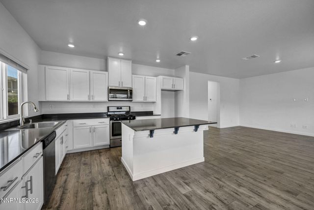 8918 Wolf Moon Drive, Reno, NV 89506