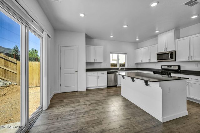 8918 Wolf Moon Drive, Reno, NV 89506
