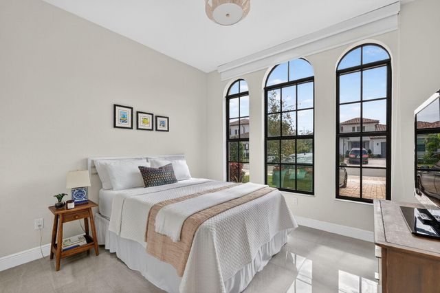 12485 N Parkland Bay Trail, Parkland, FL 33076