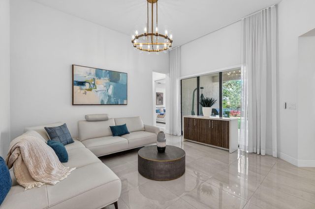 12485 N Parkland Bay Trail, Parkland, FL 33076