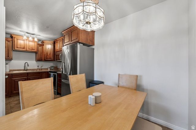 1936 N CREST RD, Saratoga Springs, UT 84045