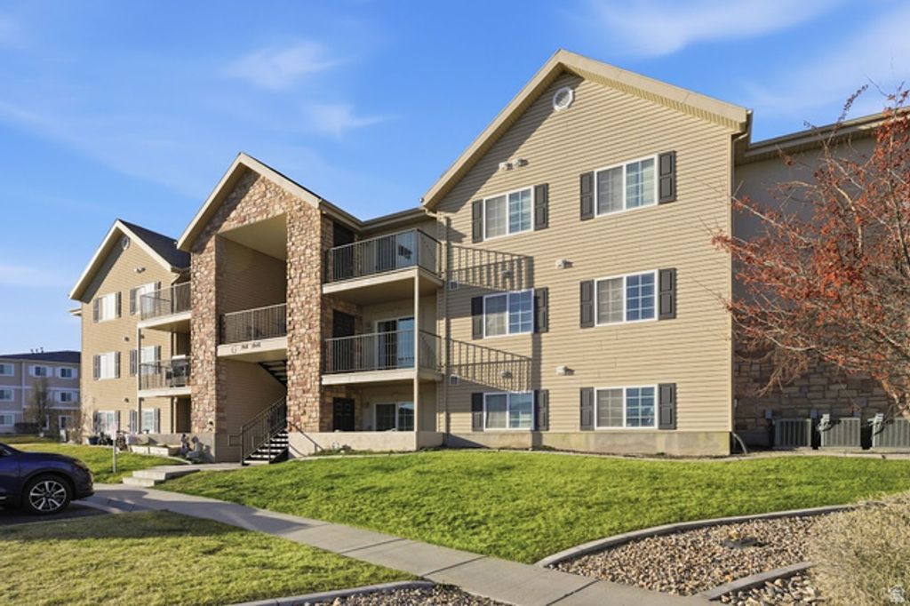 1936 N CREST RD, Saratoga Springs, UT 84045