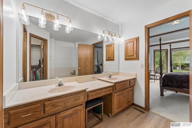 2338 N 133rd Circle, Omaha, NE 68164