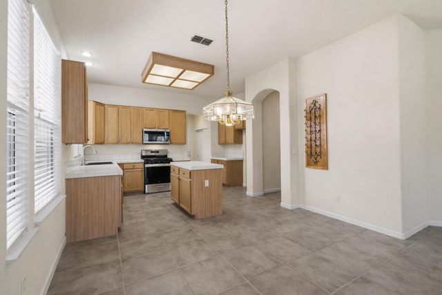 3269 Aruba St, West Sacramento, CA 95691