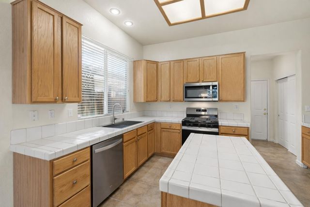 3269 Aruba St, West Sacramento, CA 95691