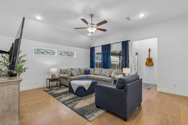 685 Coleman Street, Aubrey, TX 76227