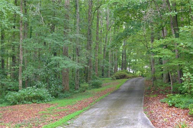 496 Carlouetta Road SW, Mableton, GA 30126