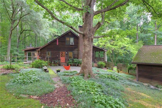 496 Carlouetta Road SW, Mableton, GA 30126