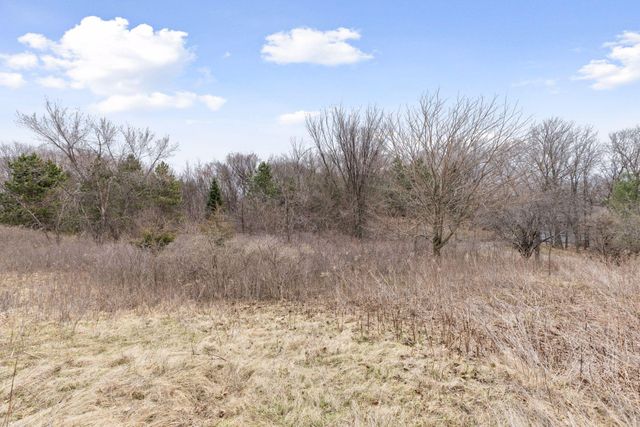 10 Sunny Side Lane, Sunfish Lake, MN 55118