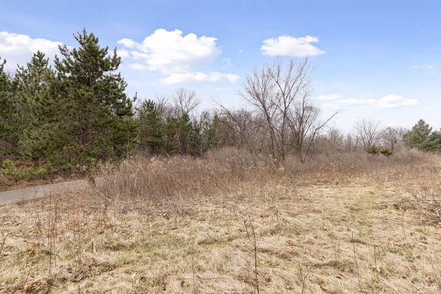 10 Sunny Side Lane, Sunfish Lake, MN 55118