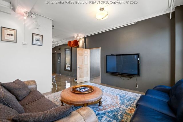 109 Capitol Street 400, Charleston, WV 25301