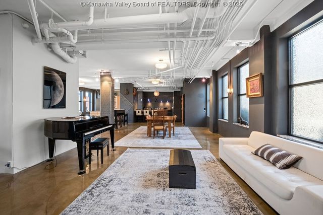 109 Capitol Street 400, Charleston, WV 25301