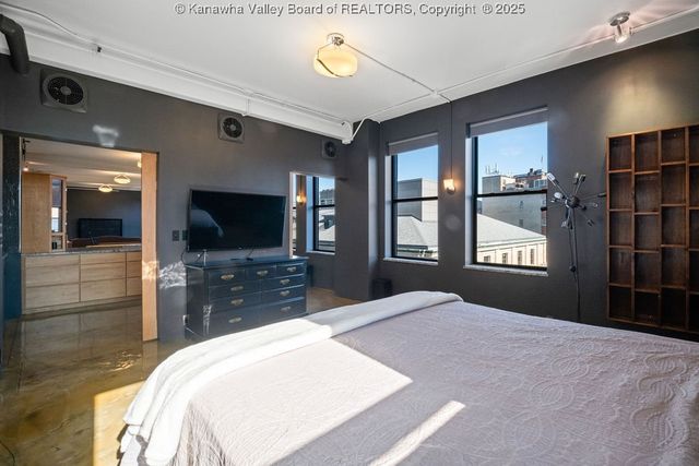 109 Capitol Street 400, Charleston, WV 25301