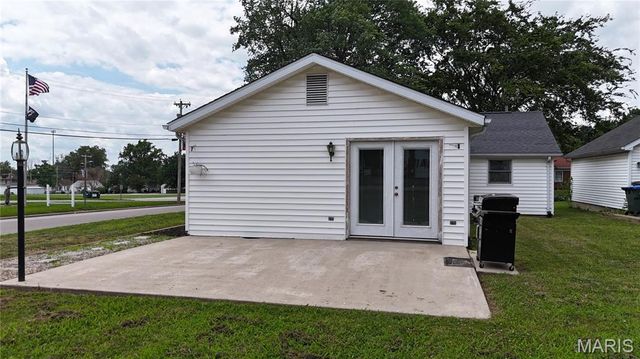 405 Veterans Drive, Waterloo, IL 62298