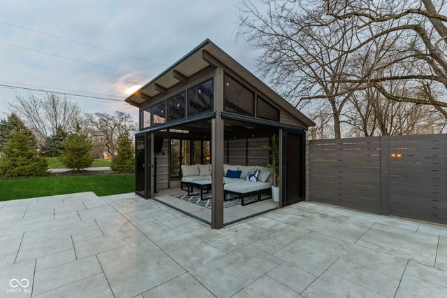 217 West Drive, Fishers, IN 46040