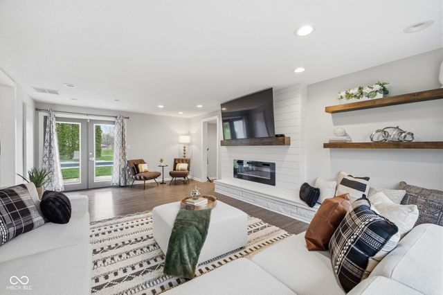 217 West Drive, Fishers, IN 46040