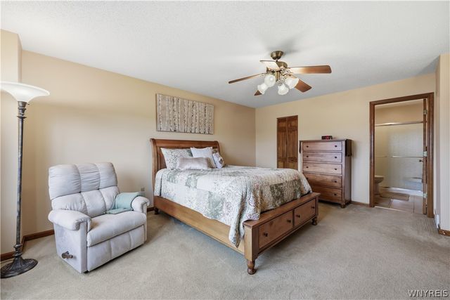 32 White Tail Run, Grand Island, NY 14072
