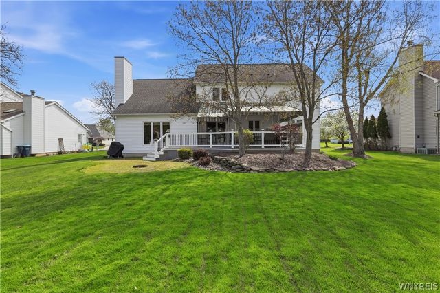 32 White Tail Run, Grand Island, NY 14072