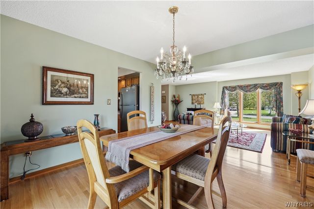 32 White Tail Run, Grand Island, NY 14072