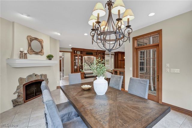 2085 Lands End Lane, Westlake, OH 44145