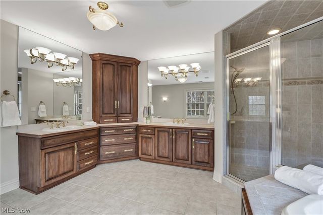 2085 Lands End Lane, Westlake, OH 44145