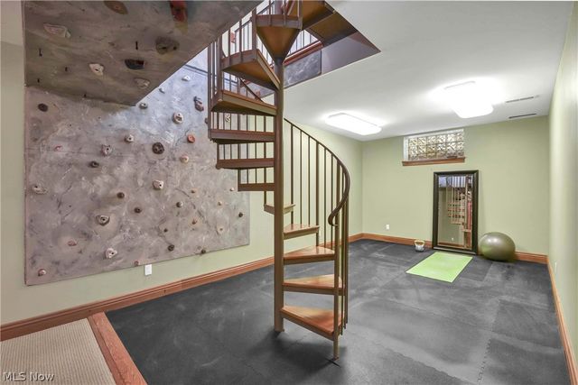 2085 Lands End Lane, Westlake, OH 44145