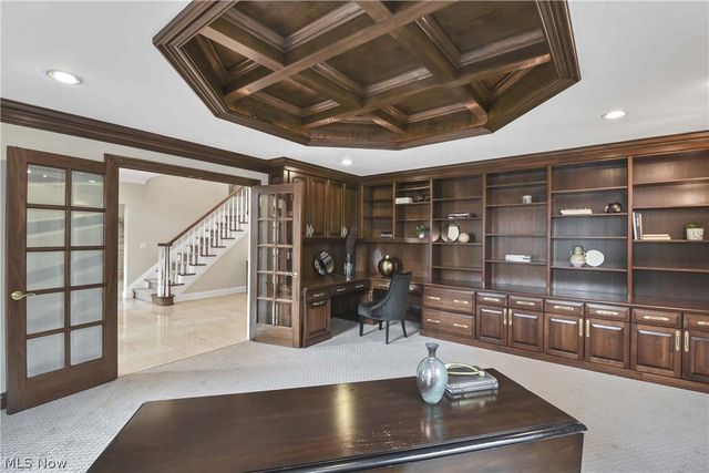 2085 Lands End Lane, Westlake, OH 44145