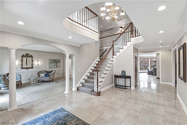 2085 Lands End Lane, Westlake, OH 44145