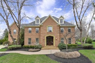 2085 Lands End Lane, Westlake, OH 44145