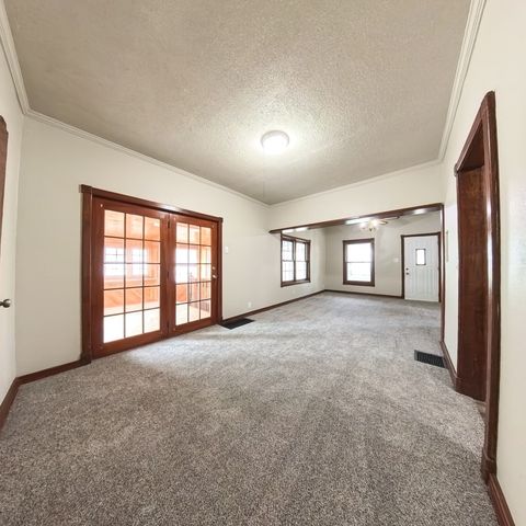 1603 E 22nd Street, Des Moines, IA 50317