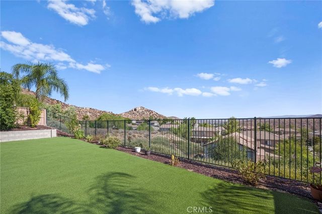 31920 Cedarhill, Lake Elsinore, CA 92532