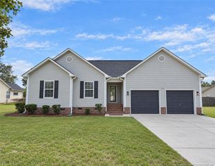 125 Belle Boyd Drive, Raeford, NC 28376