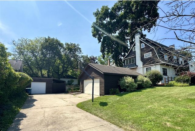 204 Monroe Street, Kalamazoo, MI 49006