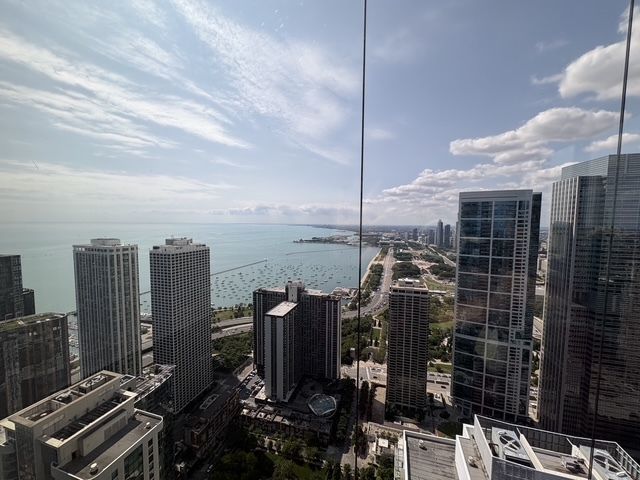 363 E Wacker Drive 5001, Chicago, IL 60601