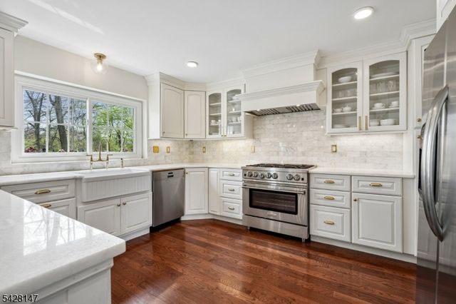4 Flintlock Rd, Readington Twp., NJ 08822