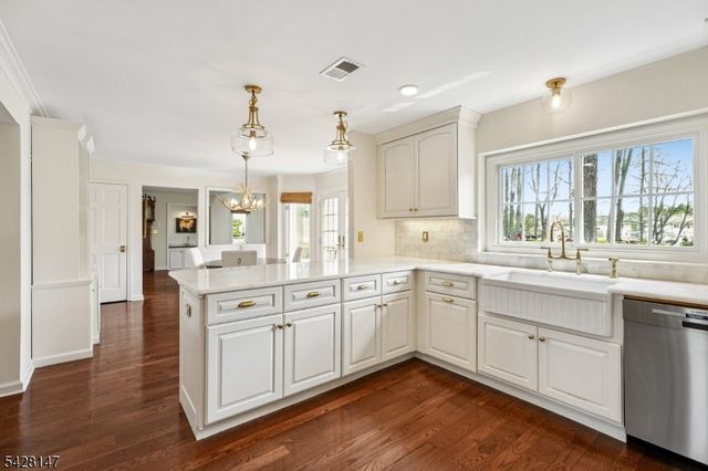 4 Flintlock Rd, Readington Twp., NJ 08822