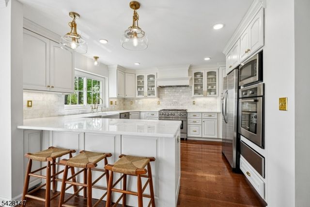 4 Flintlock Rd, Readington Twp., NJ 08822