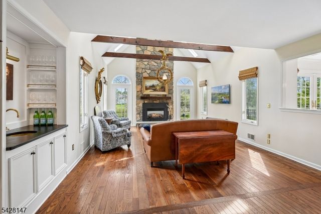 4 Flintlock Rd, Readington Twp., NJ 08822