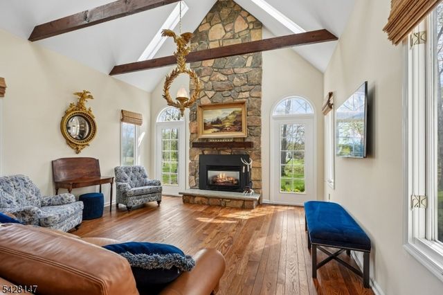 4 Flintlock Rd, Readington Twp., NJ 08822