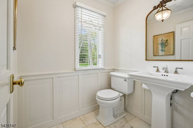 4 Flintlock Rd, Readington Twp., NJ 08822