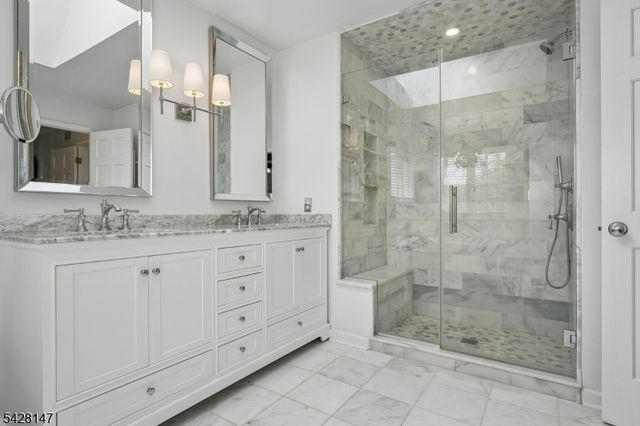 4 Flintlock Rd, Readington Twp., NJ 08822