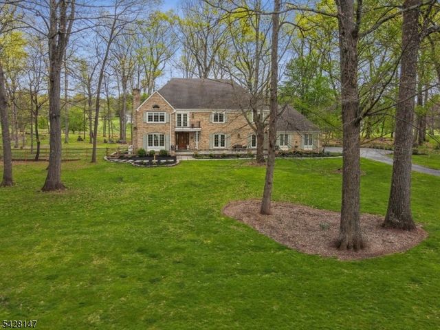 4 Flintlock Rd, Readington Twp., NJ 08822