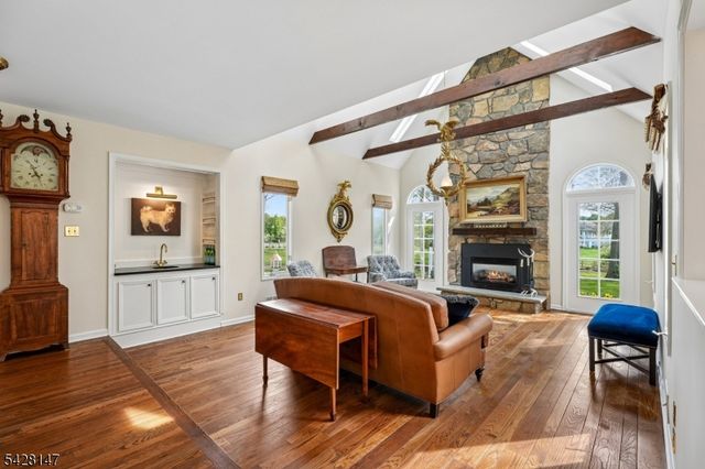 4 Flintlock Rd, Readington Twp., NJ 08822
