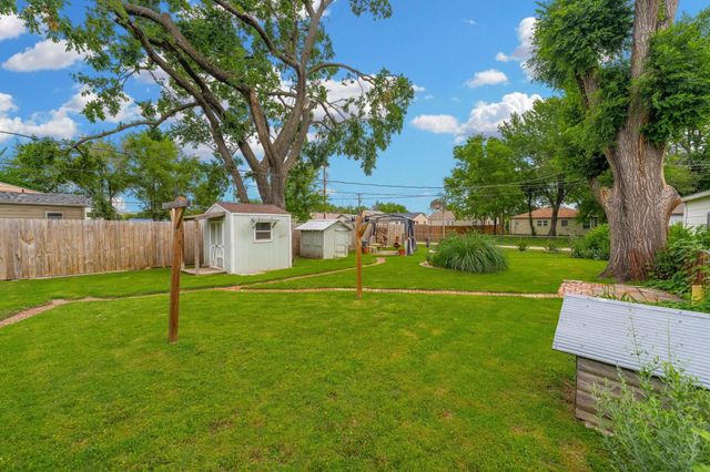 1014 S Edwards Ave, Wichita, KS 67213