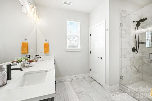 2032 Bryant Park Drive, Charlotte, NC 28208