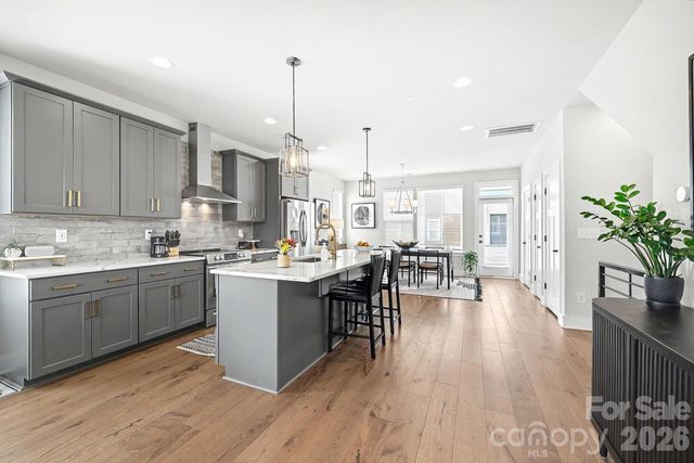2032 Bryant Park Drive, Charlotte, NC 28208